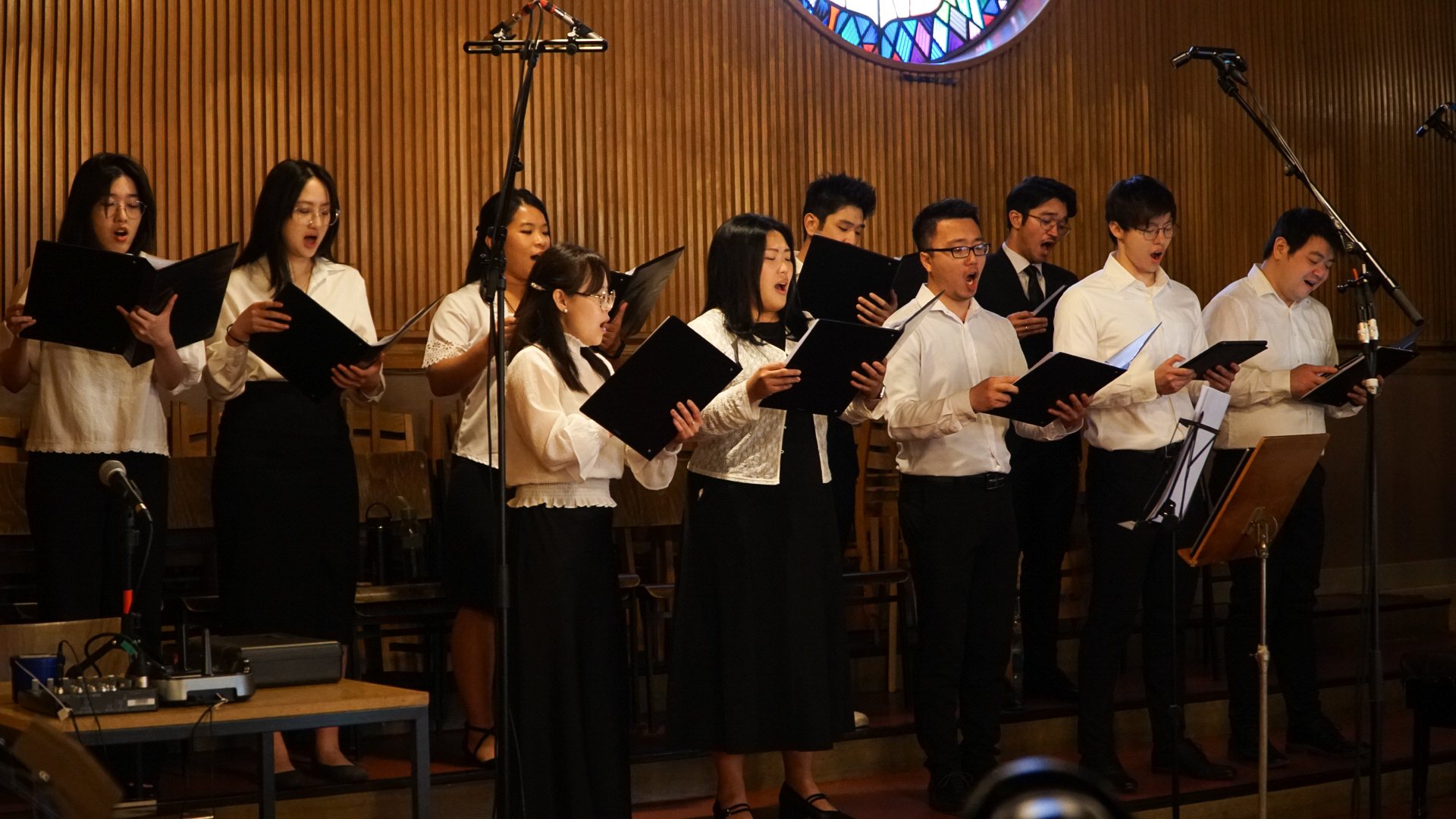 Choir gallery image 3